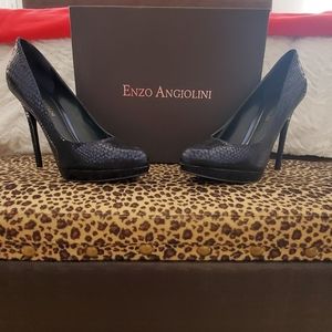 Blue Crocodile Pumps